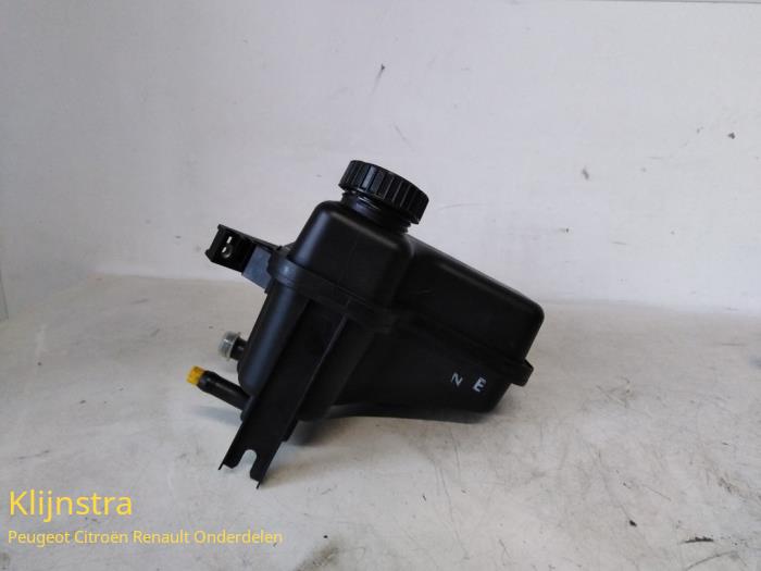 Gebruikte Servo Oliereservoir Peugeot 607 (9D/U) 2.2 HDi 16V FAP Prijs op aanvraag aangeboden door Fa. Klijnstra & Zn. VOF
