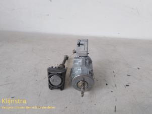 Gebruikte Slotenset Peugeot 407 SW (6E) 2.0 HDiF 16V Prijs op aanvraag aangeboden door Fa. Klijnstra & Zn. VOF