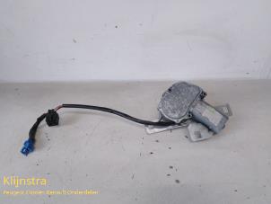 Gebruikte Motor Ruitenwisser achter Peugeot 106 I 1.1 XN,XR,XT Prijs € 25,00 Margeregeling aangeboden door Fa. Klijnstra & Zn. VOF