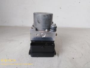 Gebruikte ABS Pomp Peugeot 307 SW (3H) 1.6 HDiF 110 16V Prijs € 99,00 Margeregeling aangeboden door Fa. Klijnstra & Zn. VOF