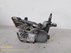 Gebruikte Ruitenwissermotor voor Peugeot 407 (6D) 2.0 16V Prijs op aanvraag aangeboden door Fa. Klijnstra & Zn. VOF