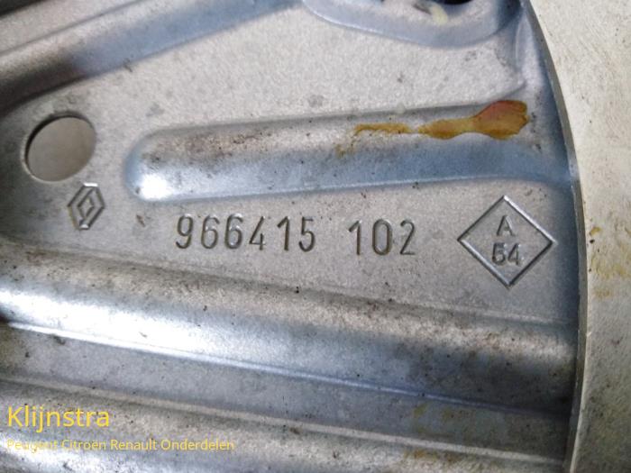 Ruitmechaniek 4Deurs rechts-voor van een Renault Megane 2010