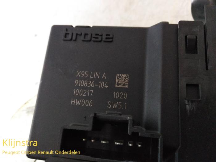 Ruitmechaniek 4Deurs rechts-voor van een Renault Megane 2010