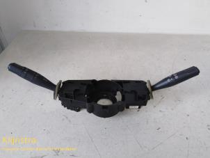 Gebruikte Combischakelaar Stuurkolom Peugeot 206 (2A/C/H/J/S) 2.0 GTI 16V Prijs € 45,00 Margeregeling aangeboden door Fa. Klijnstra & Zn. VOF