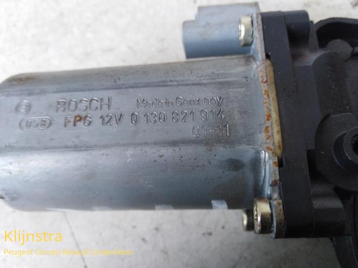 Raammotor Portier van een Peugeot Partner 1.9 D 1999