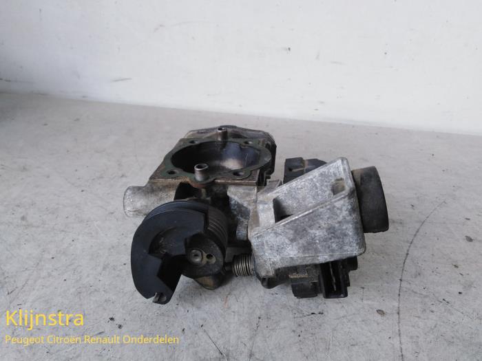 Gebruikte Gasklephuis Peugeot 106 I 1.0i Prijs op aanvraag aangeboden door Fa. Klijnstra & Zn. VOF