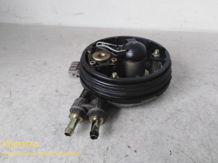 Gebruikte Gasklephuis Citroen BX Break 14 i Prijs € 65,00 Margeregeling aangeboden door Fa. Klijnstra & Zn. VOF