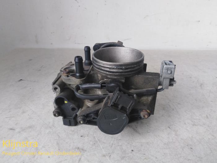 Gebruikte Gasklephuis Peugeot 405 II Break (4E) 1.8 GRi,SRi Prijs op aanvraag aangeboden door Fa. Klijnstra & Zn. VOF
