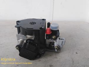 Nieuwe Gasklephuis Peugeot 806 2.0 Turbo SR,ST,SV,Pullman Prijs € 392,04 Inclusief btw aangeboden door Fa. Klijnstra & Zn. VOF