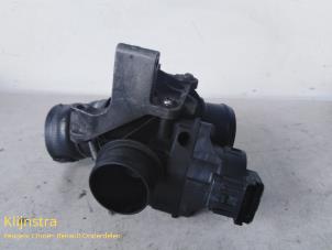 Gebruikte Gasklephuis Peugeot 407 (6D) 1.6 HDi 16V Prijs op aanvraag aangeboden door Fa. Klijnstra & Zn. VOF