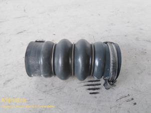 Gebruikte Intercooler Slang Peugeot 207/207+ (WA/WC/WM) 1.6 HDi 16V Prijs op aanvraag aangeboden door Fa. Klijnstra & Zn. VOF