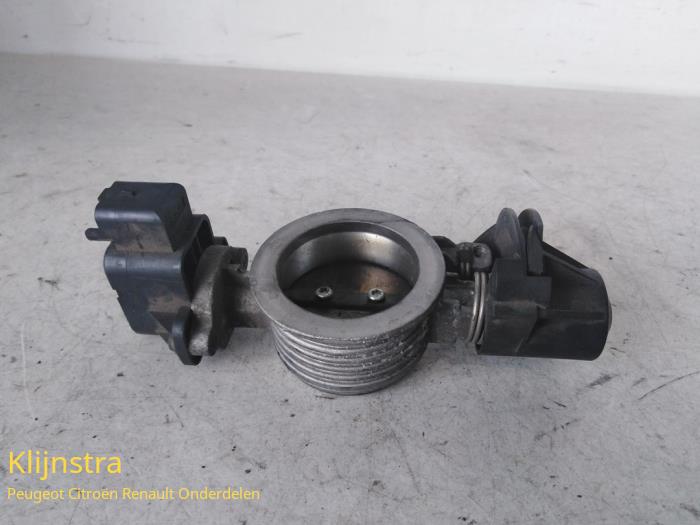 Gebruikte Gasklephuis Citroen Xsara Picasso (CH) 1.6 Prijs op aanvraag aangeboden door Fa. Klijnstra & Zn. VOF