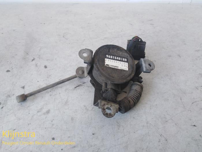 Gebruikte Cruise control sensor Peugeot 605 (6B) 3.0 SV 24V Prijs op aanvraag aangeboden door Fa. Klijnstra & Zn. VOF