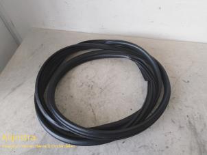 Nieuwe Portierrubber 4Deurs links-voor Peugeot 3008 II (M4/MC/MJ/MR) Prijs € 111,32 Inclusief btw aangeboden door Fa. Klijnstra & Zn. VOF