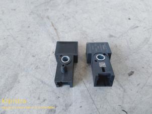 Gebruikte Sensor Airbag Peugeot 1007 (KM) Prijs op aanvraag aangeboden door Fa. Klijnstra & Zn. VOF