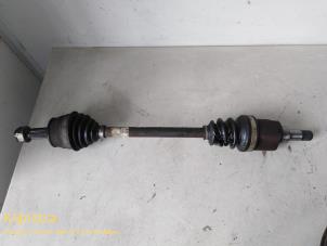 Gebruikte Aandrijfas links-voor Citroen Nemo Prijs op aanvraag aangeboden door Fa. Klijnstra & Zn. VOF