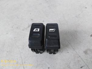 Gebruikte Elektrisch Raam Schakelaar Citroen Xsara Picasso (CH) 1.8 16V Prijs op aanvraag aangeboden door Fa. Klijnstra & Zn. VOF