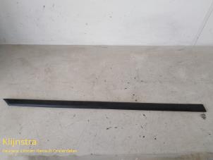 Nieuwe Deurlijst Peugeot 306 (7B) Prijs op aanvraag aangeboden door Fa. Klijnstra & Zn. VOF