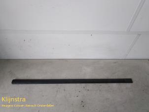 Gebruikte Portierlijst Peugeot 306 (7B) Prijs op aanvraag aangeboden door Fa. Klijnstra & Zn. VOF