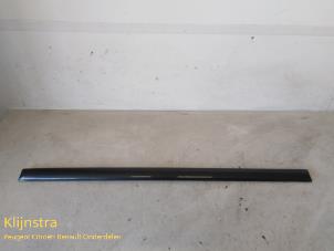 Gebruikte Deurlijst Peugeot 806 2.0 SR,SV Prijs op aanvraag aangeboden door Fa. Klijnstra & Zn. VOF