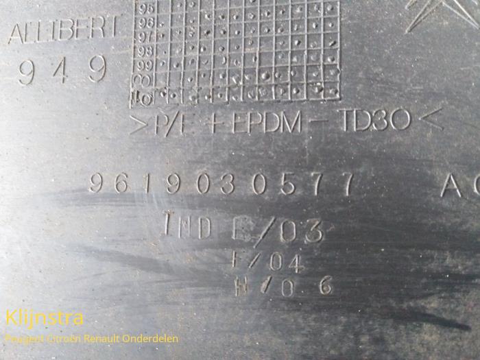 Portierlijst van een Citroën Berlingo 1.9 Di Kat. 2001