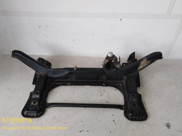 Gebruikte Subframe Peugeot 205 Prijs € 145,00 Margeregeling aangeboden door Fa. Klijnstra & Zn. VOF