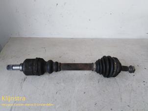 Gebruikte Aandrijfas links-voor Peugeot 206 (2A/C/H/J/S) 2.0 GT,GTI 16V Prijs op aanvraag aangeboden door Fa. Klijnstra & Zn. VOF
