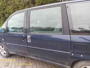 Gebruikte Schuifdeur links Peugeot 806 2.0 SR,SV Prijs € 140,00 Margeregeling aangeboden door Fa. Klijnstra & Zn. VOF