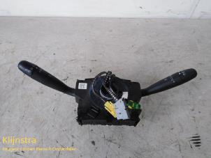 Gebruikte Combischakelaar Stuurkolom Peugeot 206 (2A/C/H/J/S) 1.4 XR,XS,XT,Gentry Prijs op aanvraag aangeboden door Fa. Klijnstra & Zn. VOF