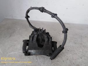 Gebruikte Remklauw (Tang) rechts-voor Peugeot 306 (7A/C/S) 1.6i XR,XT,ST Prijs op aanvraag aangeboden door Fa. Klijnstra & Zn. VOF