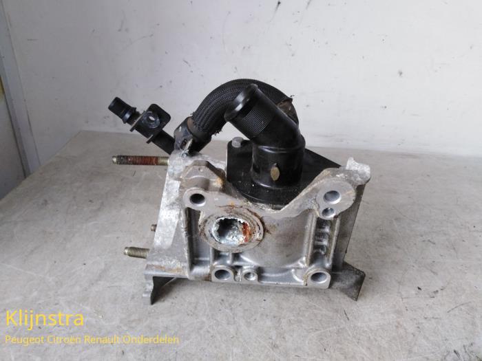 Thermostaathuis van een Peugeot 106 II 1.1 XN,XR,XT,Accent 2000