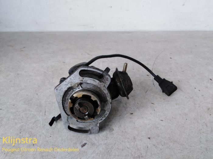 Gebruikte Stroomverdeler Peugeot 305 II Break (581E) 1.6 GR,GT Prijs op aanvraag aangeboden door Fa. Klijnstra & Zn. VOF