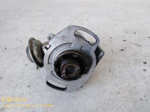 Gebruikte Verdeler Ontsteking Peugeot 205 II (20A/C) 1.4 XS,GT Prijs € 120,00 Margeregeling aangeboden door Fa. Klijnstra & Zn. VOF