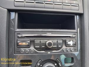 Gebruikte Radio Peugeot 5008 I (0A/0E) 1.6 THP 16V Prijs € 300,00 Margeregeling aangeboden door Fa. Klijnstra & Zn. VOF