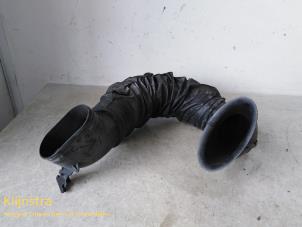 Gebruikte Luchtinlaat slang Peugeot 406 (8B) 2.2 HDi 16V FAP Prijs op aanvraag aangeboden door Fa. Klijnstra & Zn. VOF