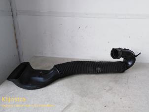 Gebruikte Aanzuigslang Lucht Peugeot 306 (7A/C/S) 1.9 D Prijs € 65,00 Margeregeling aangeboden door Fa. Klijnstra & Zn. VOF