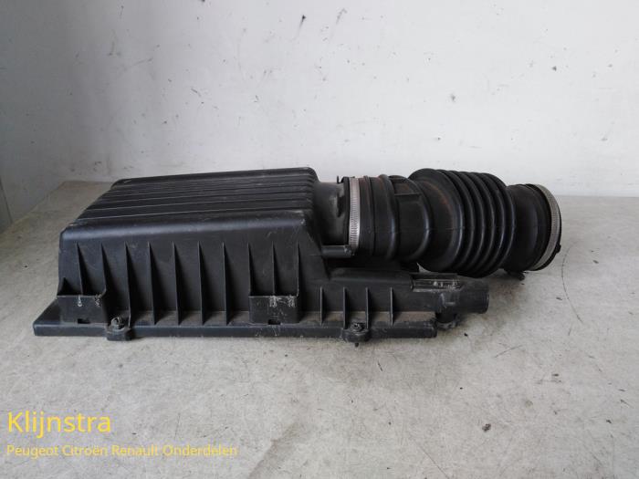Gebruikte Luchtfilterhuis Peugeot 306 (7A/C/S) 2.0 16V Prijs op aanvraag aangeboden door Fa. Klijnstra & Zn. VOF
