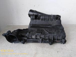 Gebruikte Luchtfilterhuis Peugeot 206 (2A/C/H/J/S) 1.4 HDi Prijs op aanvraag aangeboden door Fa. Klijnstra & Zn. VOF