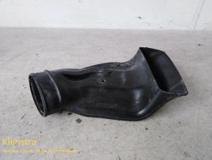 Gebruikte Aanzuigslang Lucht Peugeot 306 (7A/C/S) 2.0 16V Prijs op aanvraag aangeboden door Fa. Klijnstra & Zn. VOF