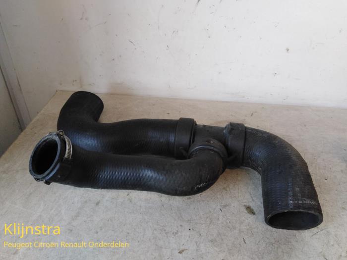 Gebruikte Intercooler Slang Citroen C5 Prijs € 39,00 Margeregeling aangeboden door Fa. Klijnstra & Zn. VOF