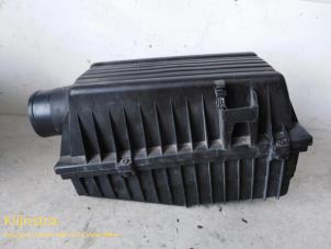 Gebruikte Luchtfilterhuis Peugeot 406 Break (8E/F) 2.0 Turbo Prijs op aanvraag aangeboden door Fa. Klijnstra & Zn. VOF