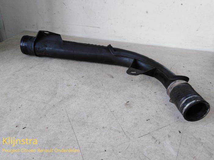 Gebruikte Intercooler Slang Peugeot 406 Coupé (8C) 2.2 HDI 16V FAP Prijs € 39,00 Margeregeling aangeboden door Fa. Klijnstra & Zn. VOF