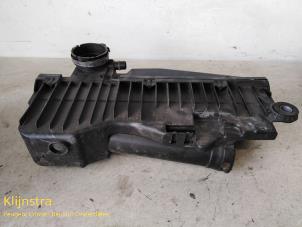 Gebruikte Luchtfilterhuis Citroen C4 Coupé (LA) 1.6 16V Prijs op aanvraag aangeboden door Fa. Klijnstra & Zn. VOF
