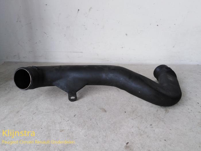 Gebruikte Intercooler Slang Citroen Evasion 2.0 CT SX,VSX Turbo Prijs € 39,00 Margeregeling aangeboden door Fa. Klijnstra & Zn. VOF