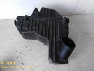 Gebruikte Luchtfilterhuis Peugeot 407 SW (6E) 2.0 HDiF 16V Prijs op aanvraag aangeboden door Fa. Klijnstra & Zn. VOF