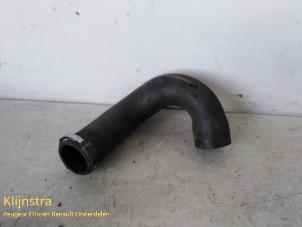 Gebruikte Intercooler Slang Peugeot 407 (6D) 1.6 HDi 16V Prijs € 39,00 Margeregeling aangeboden door Fa. Klijnstra & Zn. VOF