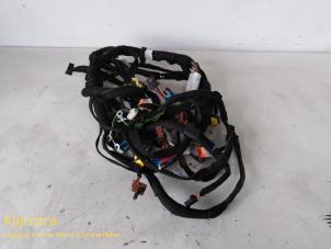 Gebruikte Bedrading Compleet Elektrisch Peugeot 3008 Prijs € 150,00 Margeregeling aangeboden door Fa. Klijnstra & Zn. VOF