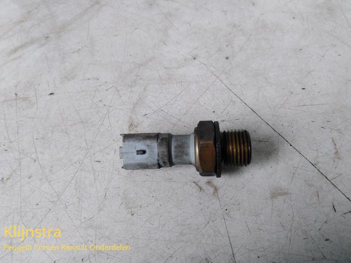 Gebruikte Oliedruk sensor Peugeot 307 (3A/C/D) 2.0 HDi 90 Prijs op aanvraag aangeboden door Fa. Klijnstra & Zn. VOF
