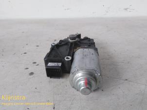 Gebruikte Schuifdak Motor Peugeot 407 SW (6E) Prijs op aanvraag aangeboden door Fa. Klijnstra & Zn. VOF