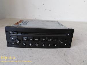 Gebruikte Radio CD Speler Peugeot 307 Break (3E) 2.0 16V Prijs op aanvraag aangeboden door Fa. Klijnstra & Zn. VOF